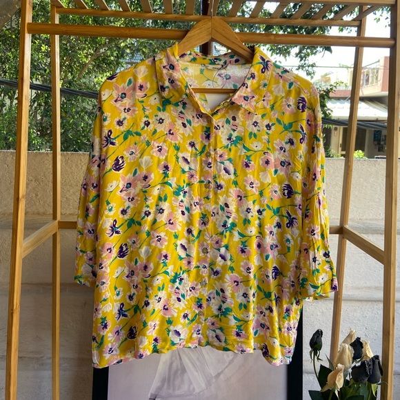 ONLY Floral Tops. Size - 40 - Picture 3 of 7